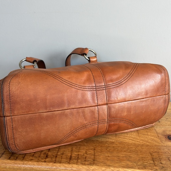 Coach Vintage Soho 6468 Brandy Tan Leather Shoulder Bag - Picture 4 of 16